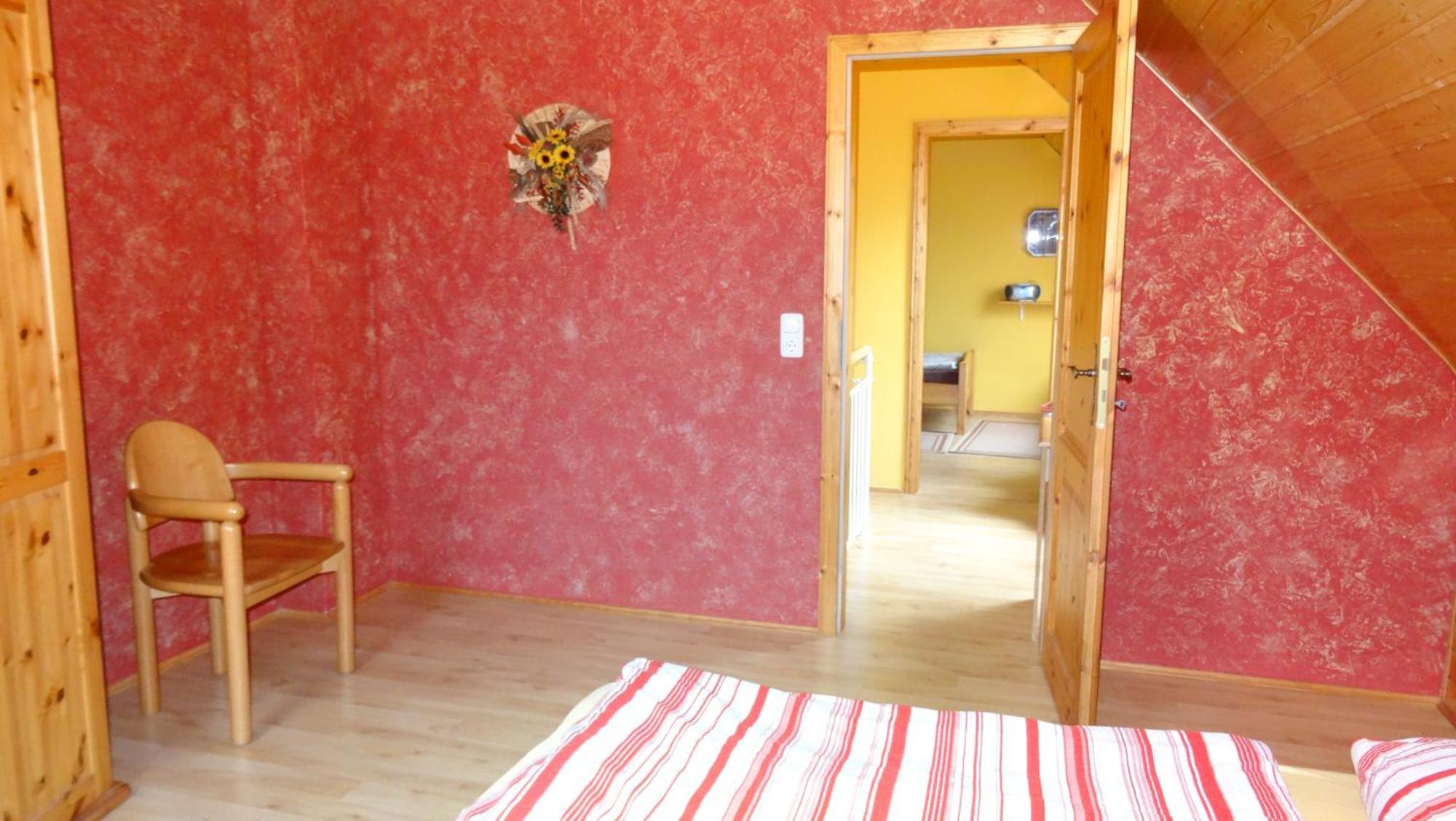 Ferienhaus Im Urigen Garten Bzw Eulenhaus Zingst Kültér fotó
